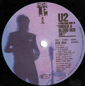 U2 - Under A Blood Red Sky (Live)